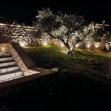 Focalion Castle Luxury Suites Pírgos Dhiroú المظهر الخارجي الصورة