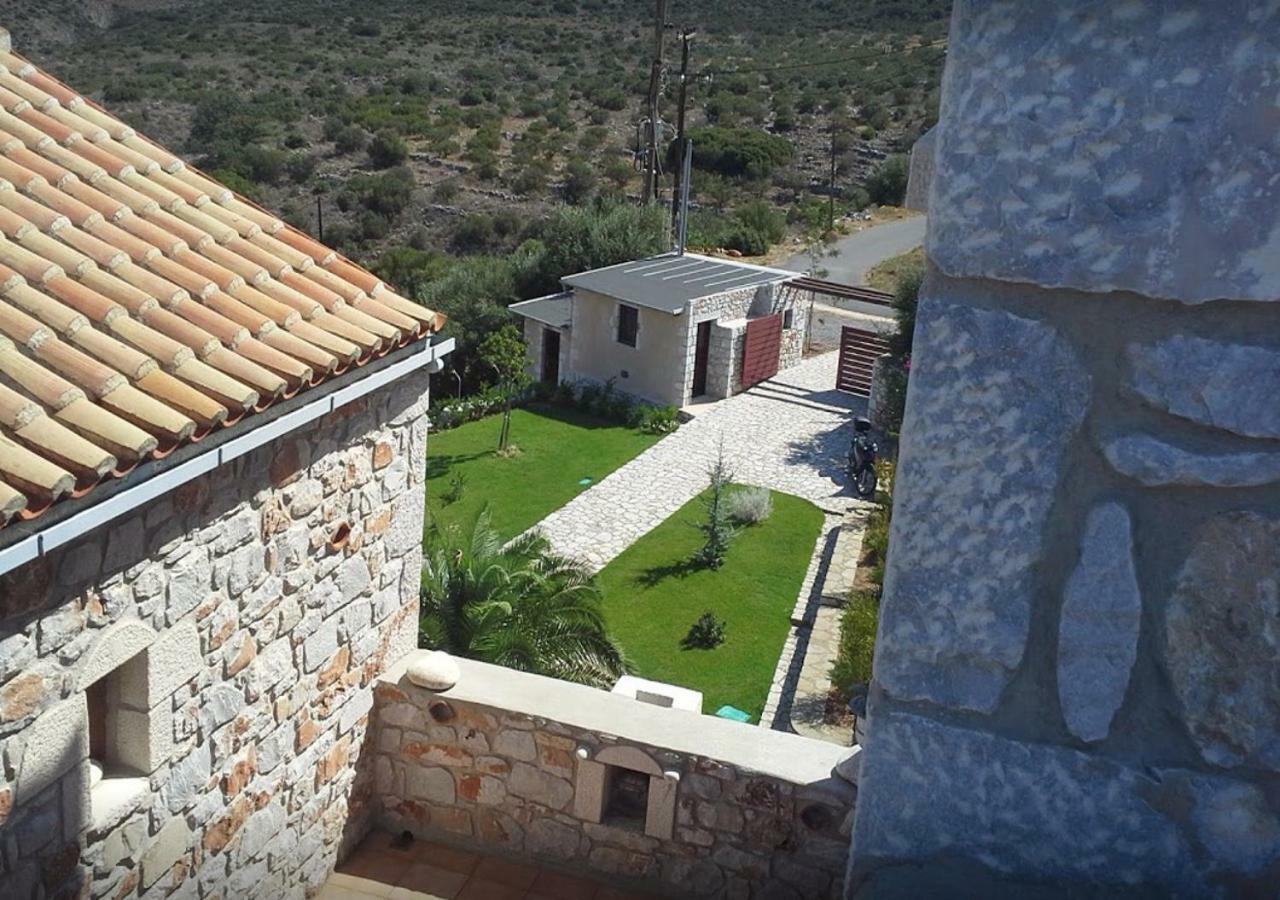 Focalion Castle Luxury Suites Pírgos Dhiroú المظهر الخارجي الصورة