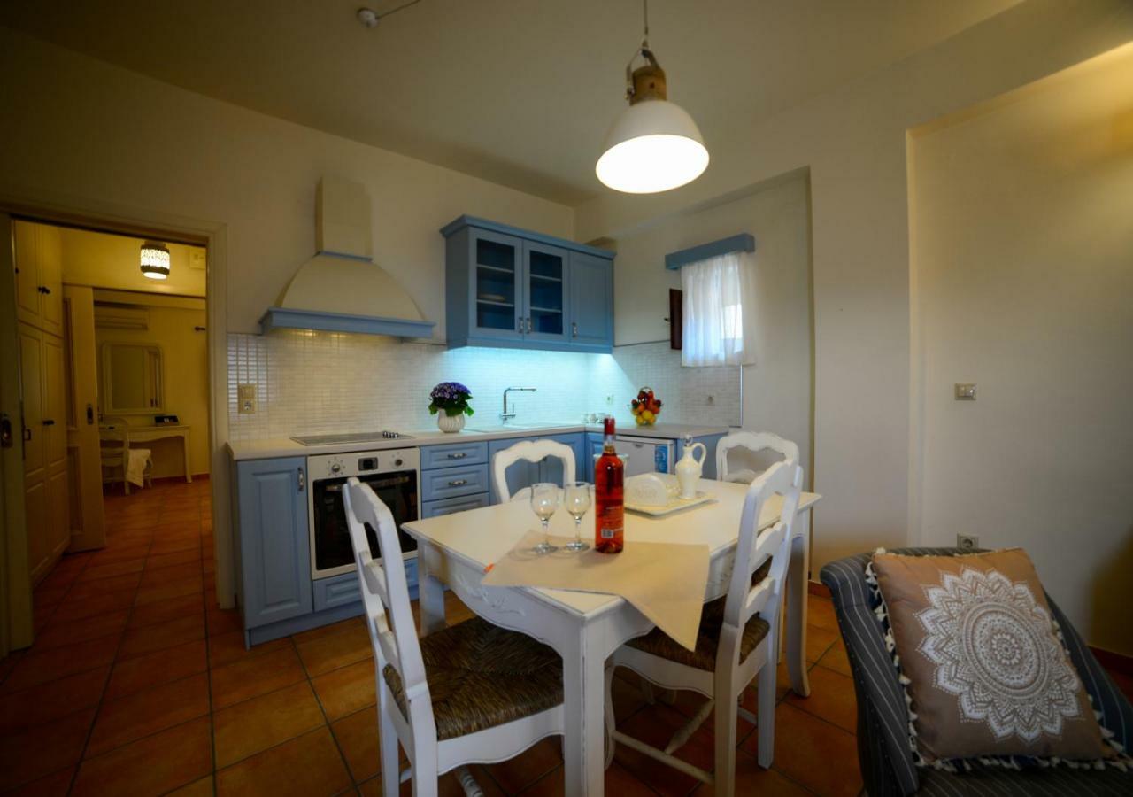 Focalion Castle Luxury Suites Pírgos Dhiroú المظهر الخارجي الصورة
