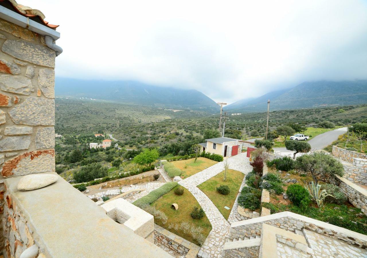 Focalion Castle Luxury Suites Pírgos Dhiroú المظهر الخارجي الصورة