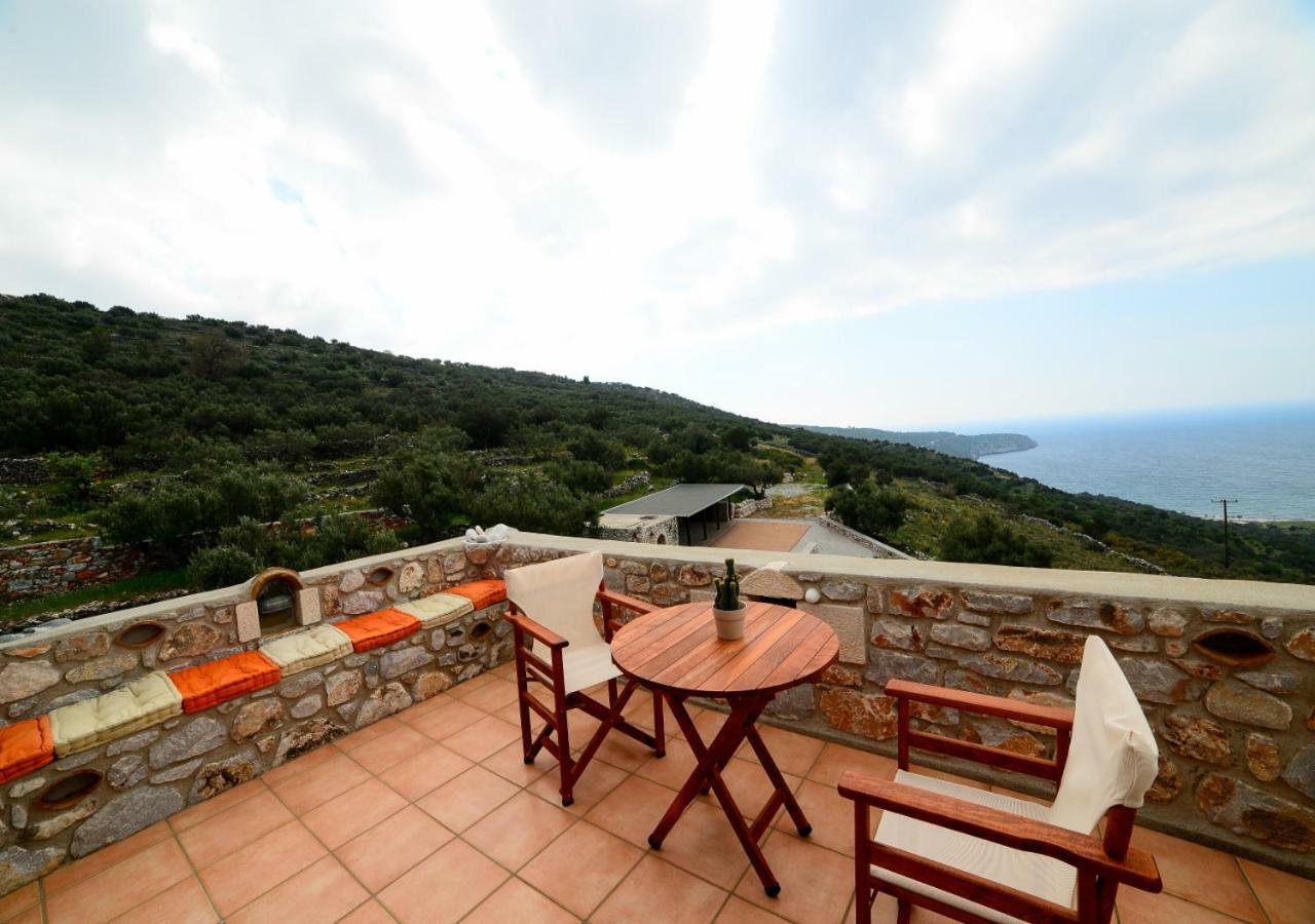 Focalion Castle Luxury Suites Pírgos Dhiroú المظهر الخارجي الصورة