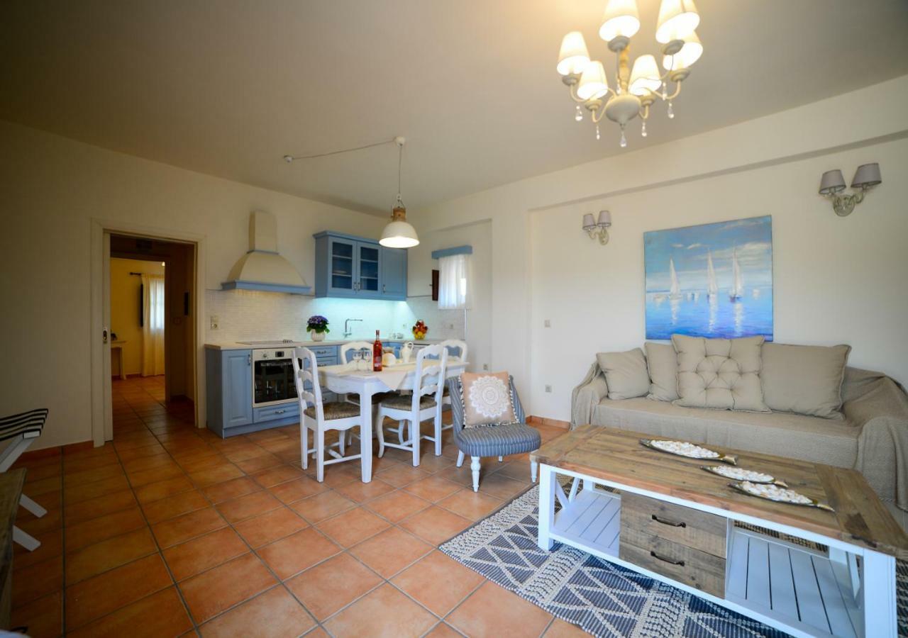 Focalion Castle Luxury Suites Pírgos Dhiroú المظهر الخارجي الصورة