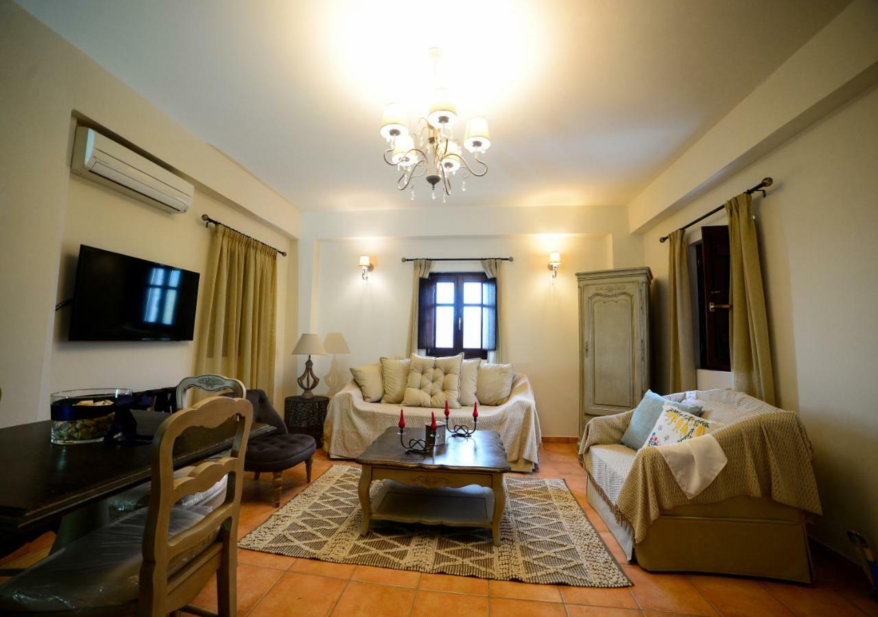 Focalion Castle Luxury Suites Pírgos Dhiroú المظهر الخارجي الصورة